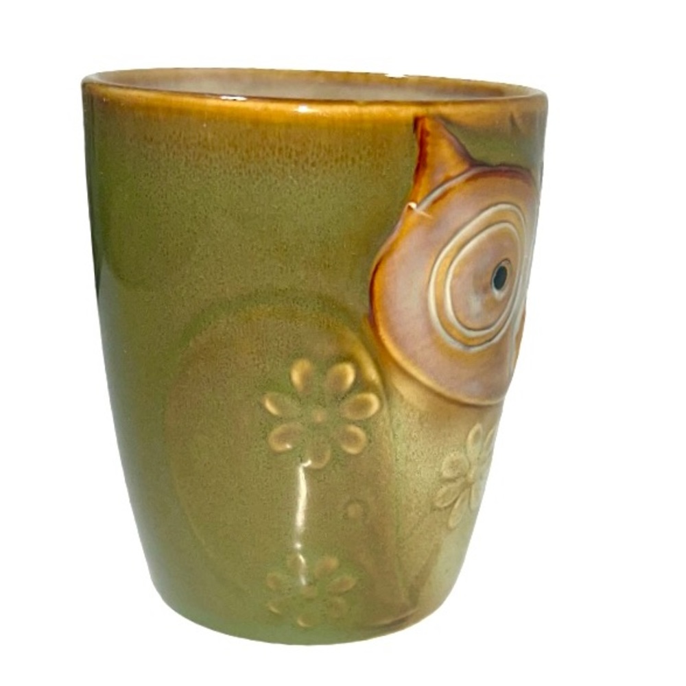 Green Owl Ceramic Mug – Embossed Owl Design – Woodland Coffee Cup